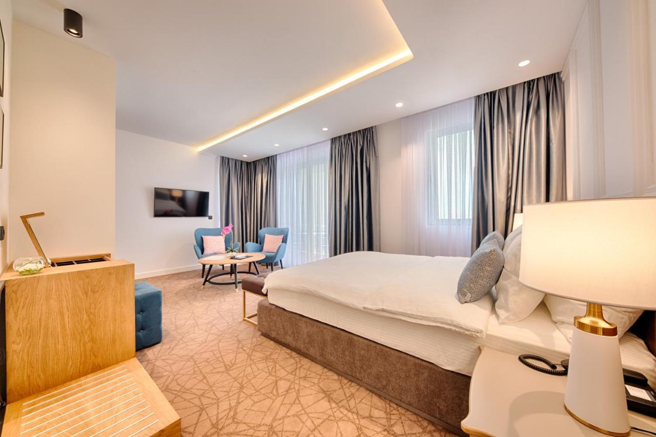 Apart Hotel Kalamper Bar Bagian luar foto