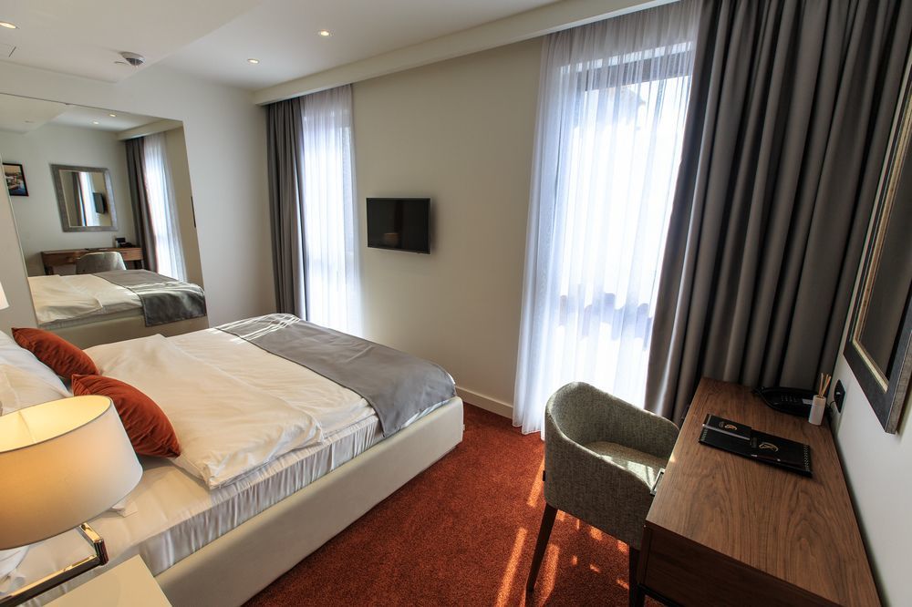 Apart Hotel Kalamper Bar Bagian luar foto